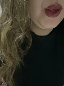 yassminsexy22 online show from April 2026 01:23:01 PM