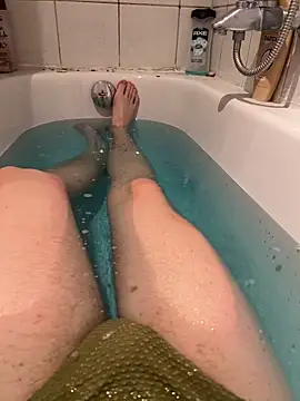 Snapshot of Michaela1222 chatting on November 2025 09:48:02 PM Michaela1222 online show from November 2025 09:48:02 PM