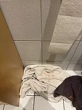 Snapshot of Michaela1222 chatting on January 2026 12:44:02 PM Michaela1222 online show from January 2026 12:44:02 PM