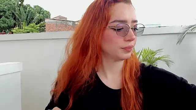 sweeet peach online show from December 2024 06:05:02 PM