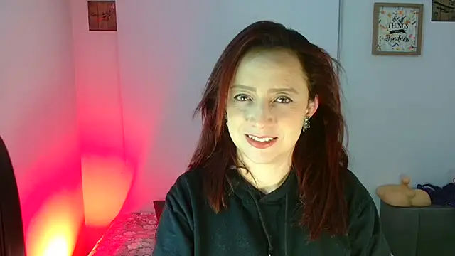 Snapshot of catalinamommyx chatting on September 2025 04:25:02 AM catalinamommyx online show from September 2025 04:25:02 AM