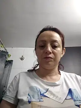 Snapshot of catalinamommyx chatting on September 2025 01:21:01 AM catalinamommyx online show from September 2025 01:21:01 AM