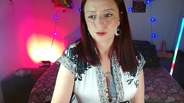 Snapshot of catalinamommyx chatting on October 2025 12:44:02 AM catalinamommyx online show from October 2025 12:44:02 AM