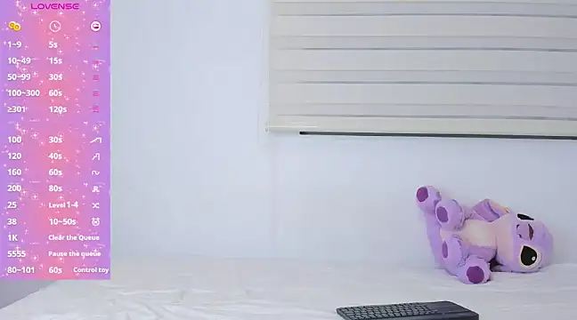 Snapshot of _violetadulce chatting on December 2024 03:40:01 AM  violetadulce online show from December 2024 03:40:01 AM