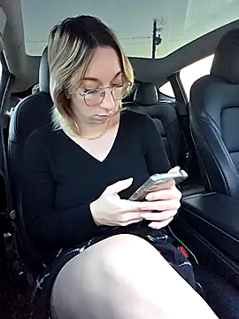 Giuliana baby online show from November 2025 07:45:01 AM