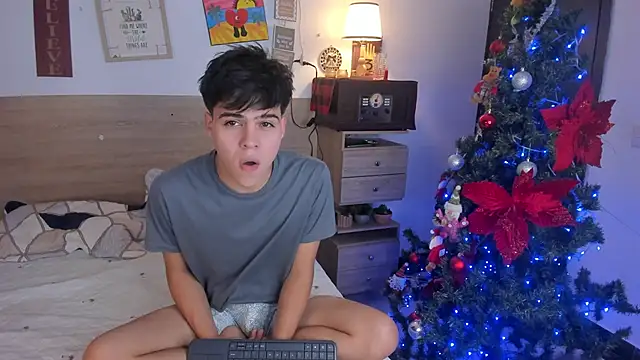 justinbiler online show from December 2025 11:01:02 PM