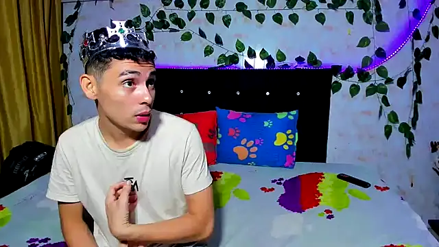 Alexander and Xiao online show from December 2024 02:38:02 AM