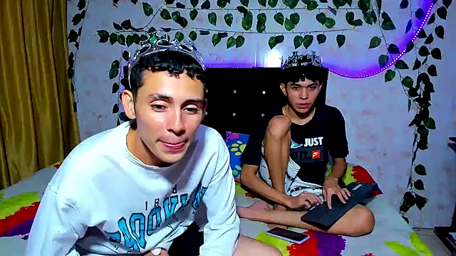 Alexander and Xiao online show from January 2025 01:50:01 AM