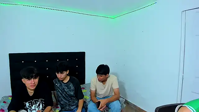 Alexander and Xiao online show from February 2025 10:06:02 PM