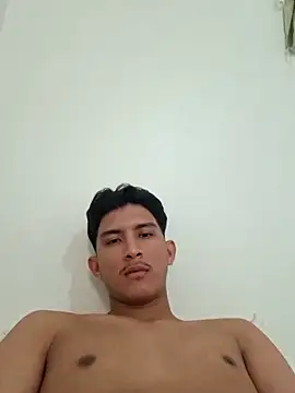 Snapshot of Guti_hazz chatting on May 2026 01:16:01 PM Guti hazz online show from May 2026 01:16:01 PM