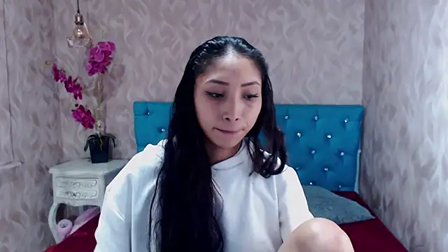 MadelineDoll online show from February 2025 07:07:01 PM