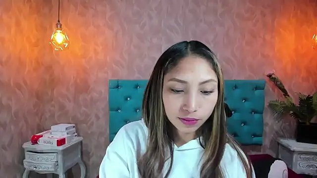 MadelineDoll online show from September 2025 01:15:02 PM