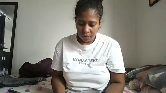 Ivon-09 online show from February 2026 12:49:01 PM