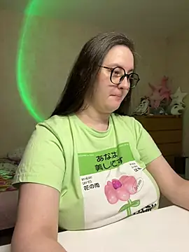 Snapshot of hungry1bunny chatting on February 2025 10:47:01 PM hungry1bunny online show from February 2025 10:47:01 PM
