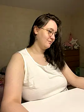 hungry1bunny online show from November 2025 04:08:01 PM