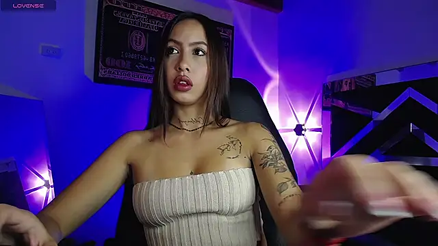 scarlett buttock online show from September 2025 02:29:02 PM