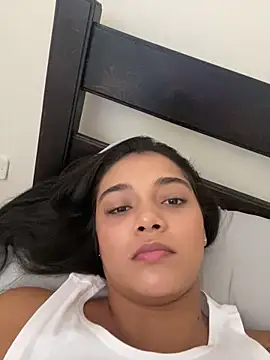 evely coelloo online show from March 2025 06:37:01 PM