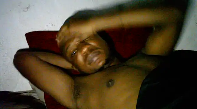 Snapshot of TheeRealShow chatting on January 2025 01:10:01 AM TheeRealShow online show from January 2025 01:10:01 AM