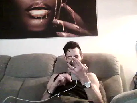 Bigkisslove online show from February 2026 01:10:02 AM