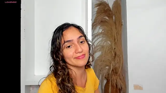 misshiccups online show from December 2024 04:02:02 AM