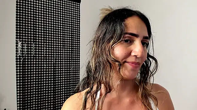 misshiccups online show from February 2025 04:29:01 AM