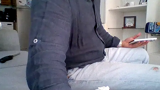 Snapshot of bobotatto chatting on May 2026 02:00:02 PM bobotatto online show from May 2026 02:00:02 PM