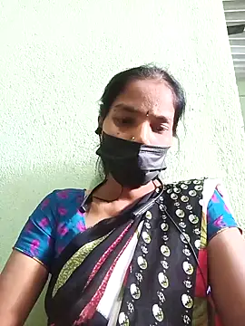 Snapshot of anusiya01 chatting on February 2025 03:28:01 AM anusiya01 online show from February 2025 03:28:01 AM