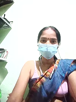 anusiya01 online show from December 2025 01:13:02 AM