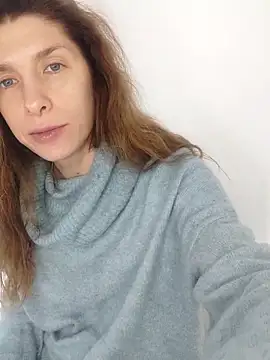 YourSuperModel online show from September 2025 11:14:01 AM