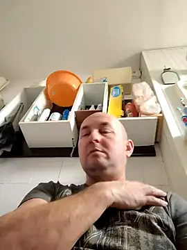 intx800 online show from January 2025 11:44:02 AM