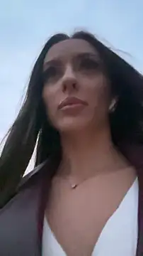 tina akira online show from November 2025 03:22:01 PM