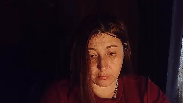 Snapshot of FiireTaliia chatting on November 2025 12:04:02 PM FiireTaliia online show from November 2025 12:04:02 PM