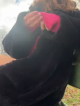 Snapshot of Angelwithsex chatting on January 2025 01:25:02 PM Angelwithsex online show from January 2025 01:25:02 PM