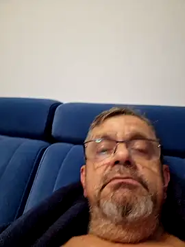 axecoman60 online show from January 2025 09:08:01 PM