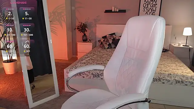 Bellla Haddid online show from October 2025 01:06:02 AM