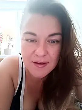 LunikaLunaX online show from September 2025 09:53:02 AM