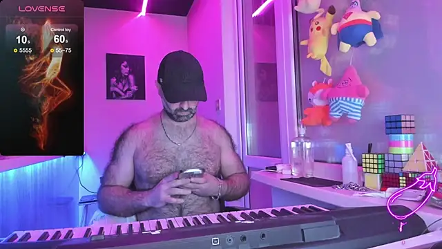 Snapshot of MAGABEAR077 chatting on February 2025 05:04:02 PM MAGABEAR077 online show from February 2025 05:04:02 PM