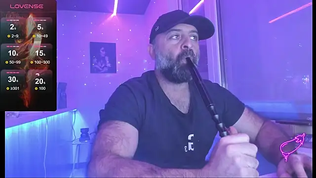 Snapshot of MAGABEAR077 chatting on November 2025 08:18:01 PM MAGABEAR077 online show from November 2025 08:18:01 PM