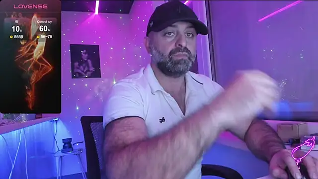 Snapshot of MAGABEAR077 chatting on November 2025 08:59:02 AM MAGABEAR077 online show from November 2025 08:59:02 AM