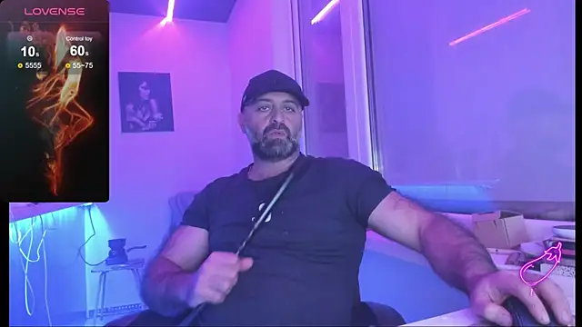 Snapshot of MAGABEAR077 chatting on November 2025 08:58:02 AM MAGABEAR077 online show from November 2025 08:58:02 AM