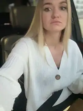 Devill Angel  online show from December 2024 01:17:01 PM