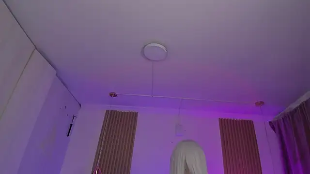 Kendall Bunnyy online show from October 2025 08:36:02 PM