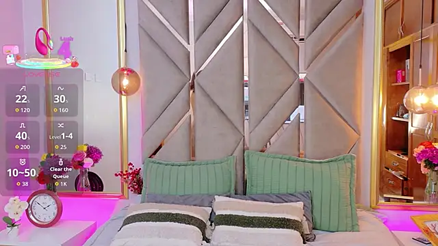 Snapshot of Lola_King chatting on November 2025 04:55:01 AM Lola King online show from November 2025 04:55:01 AM