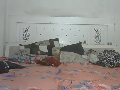 MONICA-LOVE online show from October 2025 04:01:01 AM