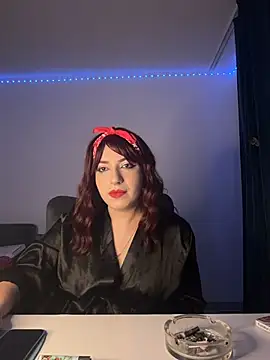 NiicoleNova online show from November 2025 11:15:01 PM