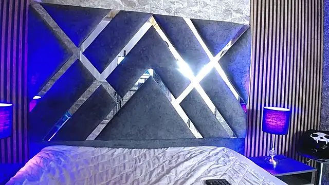 bellatrix25 online show from December 2024 07:59:02 PM