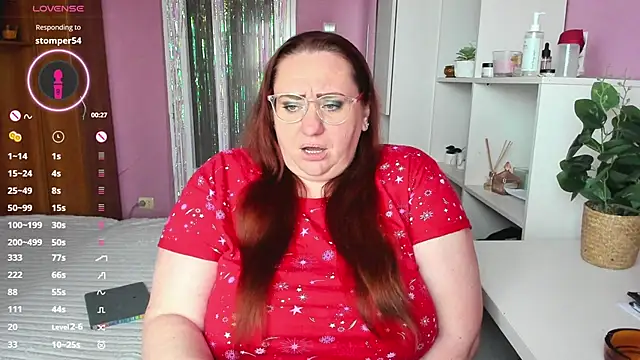 lovely adelle online show from February 2025 01:22:02 PM