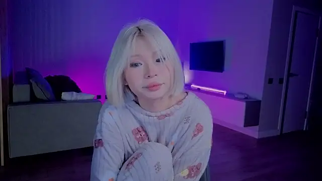 RileyMee online show from November 2025 03:05:02 AM