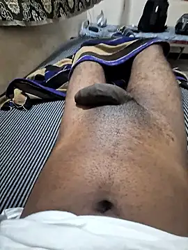 Yours daddy6728 online show from January 2026 01:13:01 PM