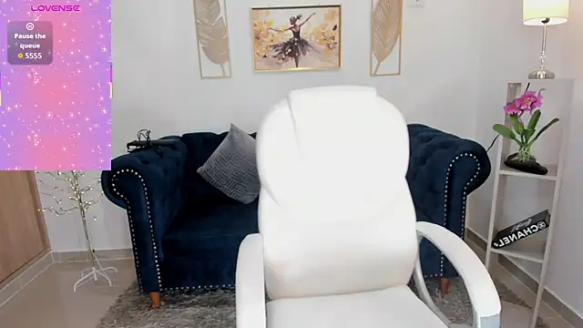 naomii campbell  online show from November 2025 07:10:01 PM